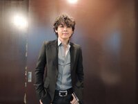 河村隆一さん Ryuichi のlunasea時代の長髪は本物ですか Yahoo 知恵袋