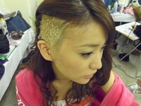 剃り込み って何ですか こんなんです サイドにラインをいれることですね Yahoo 知恵袋