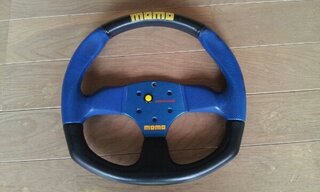 いい歳なのですが 愛車のステアリングをmomoコマンドに交換しまし Yahoo 知恵袋