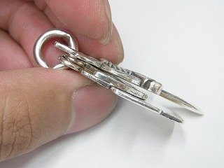 クロムハーツ 3トリンケッツ　初期 クロムハーツ3トリンケッツ初期モデルについて - 3トリンケッツの
