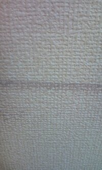 壁紙の汚れについて 濃いブラウンのベッドカバーを使用しているのです Yahoo 知恵袋