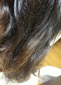 9ヶ月前の黒染めからのカラーについて 取れかけのパーマ 痛んだ汚い髪の画像 Yahoo 知恵袋
