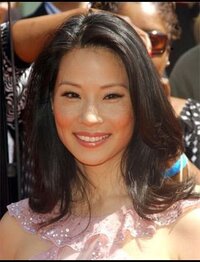 ルーシーリュー 似ている有名人について。。私は、バイト先のお客さんなど、初対面の方に何度もル... - Yahoo!知恵袋