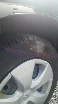 軽自動車 ミラ で縁石に乗り上げてしまい おそらくａｔオイルのタンクが破損した Yahoo 知恵袋