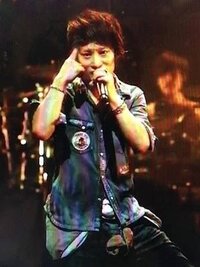 Uverworldのtakuya さんの髪型にしたいのですが 僕は Yahoo 知恵袋