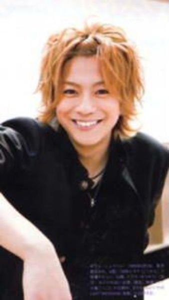 上 メンズ 前髪 上げる ピン ヘアスタイル画像無料