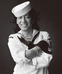 コスプレについて質問です アニメとかじゃなくて 沢田研二さんのダー Yahoo 知恵袋