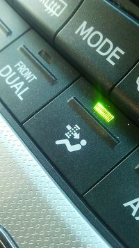 トヨタ車のエアコンスイッチの表示についてトヨタ車のエアコンスイッチでこんなの Yahoo 知恵袋