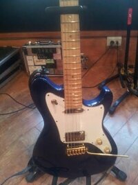 ギター何かわかりません。どこの種類かわかりません。分かっているのは