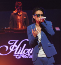 Tocさんのサングラス Hilcrhymeのtocさんがパーソナ Yahoo 知恵袋