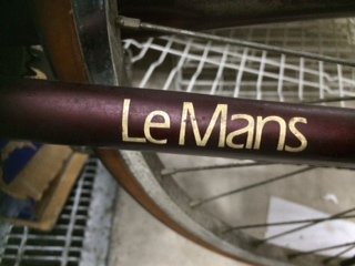 自転車のツヤだしの方法を教えてください。いいものではないと思います 
