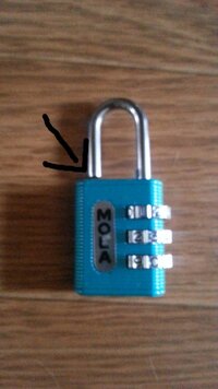 100均でダイヤル式の南京錠を購入したのですが 本当なら解錠したまま変更 Yahoo 知恵袋