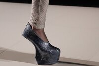 かかとのないパンプスの名称は かかとのないパンプスをな Yahoo 知恵袋