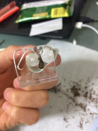 手巻きタバコを始めようと思いローラーを買ったのですが右だけぶかぶかになってし Yahoo 知恵袋