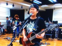 声優の森久保祥太郎さんが使っているこのギターのメーカーわかる方いま Yahoo 知恵袋