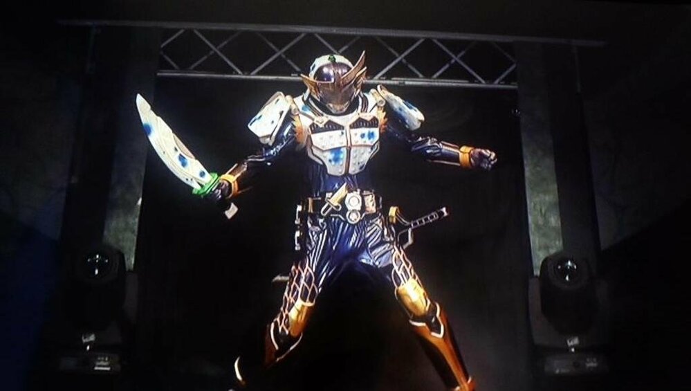 仮面ライダー鎧武』について質問です。この画像のアームズの正式名称を