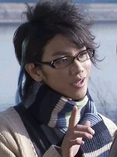 仮面ライダー電王のウラタロスが佐藤健さん演じる野上良太郎に憑依した