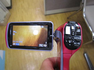 デジタルビデオカメラhx Dc1panasonicですが 液晶デイスプレイが Yahoo 知恵袋