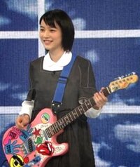 能年玲奈ちゃんの持っている ナカイの窓の時に使っていた テレキャス Yahoo 知恵袋