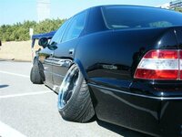 車のタイヤをハの字にしてる奴はダサいですか 公道は個人の Yahoo 知恵袋