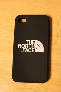 【The north face】このブランドのスマホケースの色違いで白ってないのでしょうか？

機種は、iPhone6です。添付画像の色違いがあれば教えて頂きたいです。 