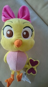 ディズニーストアで買ったピンクのリボンをつけた黄色い鳥の名前を知りたいのです Yahoo 知恵袋