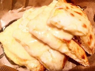 チーズナンのカロリーを教えてください 出来ればタージマハルエベレストのチーズ Yahoo 知恵袋