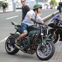 写真はツイッターのある方の画像をのせたのですが このバイクの車種を教えていた Yahoo 知恵袋