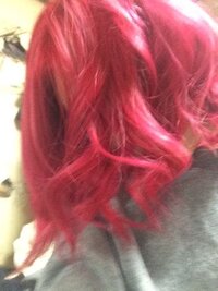 ワインレッド パープル系の髪を茶色にするにはどういう色のカラー剤を使え Yahoo 知恵袋