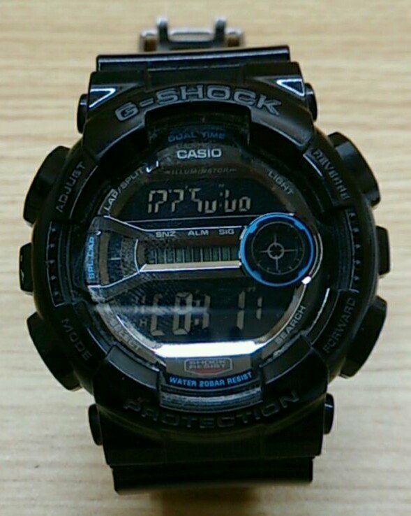 G-SHOCKGD-110の液晶について - 時計を見たらこの写真のように液