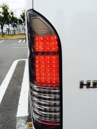 ハイエース テールランプ 相談中 一時募集停止してます
