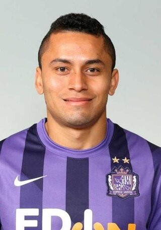 サンフレッチェ広島で活躍した ドウグラス選手 デャンフレス ドウグラス シャ Yahoo 知恵袋