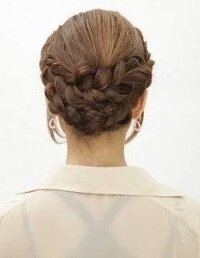 載せた画像のような編み込みアップ ヘアーって 着物着る時とか結婚式の時にする Yahoo 知恵袋