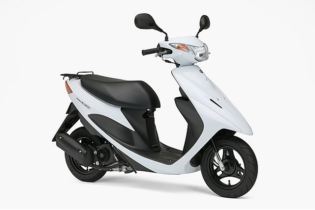 なぜ最近の若者は原付スクーターに乗らないのですか。自転車より原付の