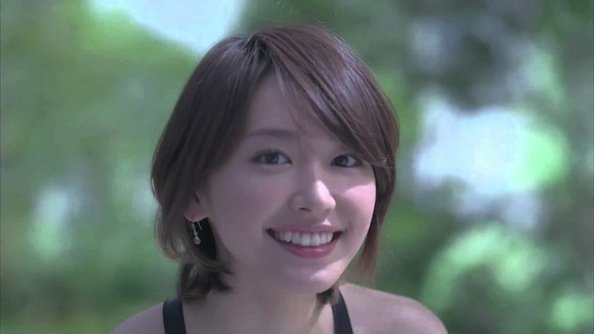 ロイヤリティフリー 団子 鼻 似合う 髪型