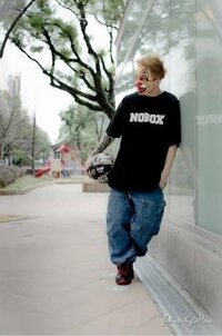 この様なダボッとした服って 名前ありますか 服は好きなのですが名前 Yahoo 知恵袋