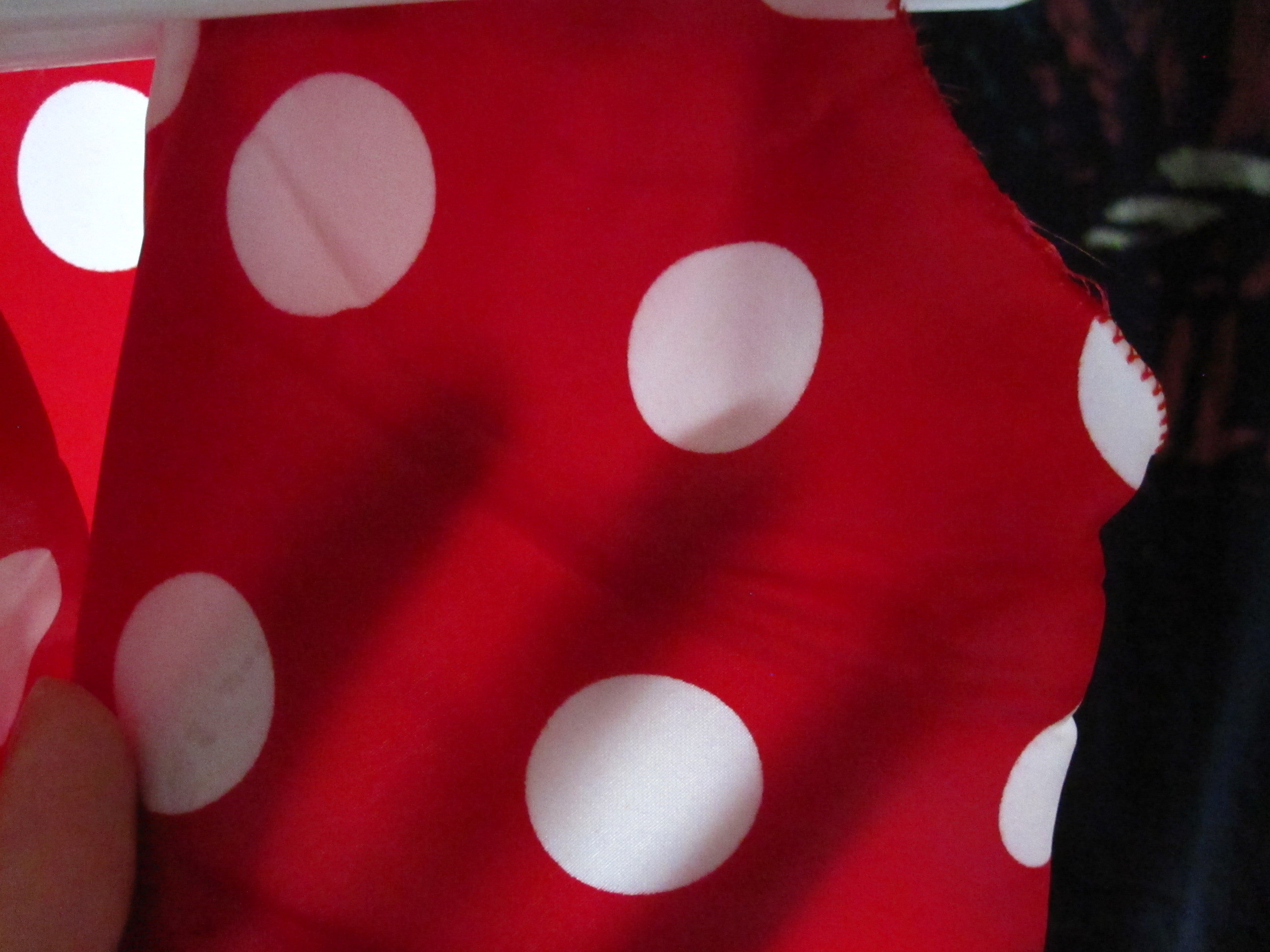 サテン生地のアイロン姪にドレスを作っているのですが 開きのためにアイロンを使 Yahoo 知恵袋