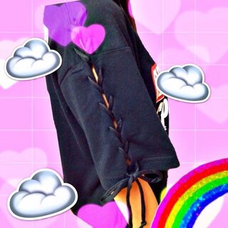 Tシャツの袖をこんなふうに編み上げにする方法を教えてください 最近よく Yahoo 知恵袋