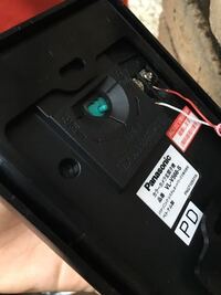 外壁にインターフォンを取り付つけた時 インターフォンと外壁の隙間を埋めるパテ Yahoo 知恵袋