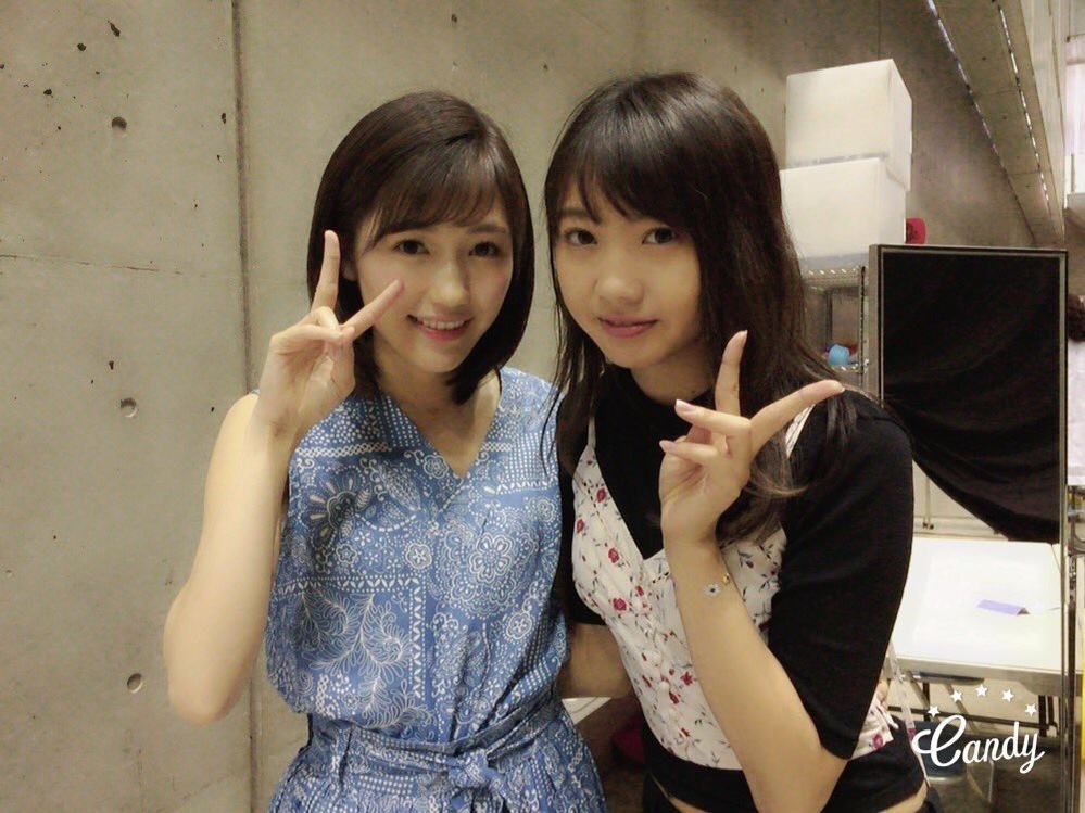 まゆゆこと渡辺麻友ちゃんが着ているこのワンピースがどこのブラン Yahoo 知恵袋