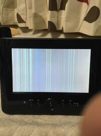 q702 officeあり 画面に線が入ります DVD観れます
