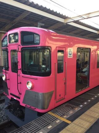 西武鉄道のkppトレインの実施期間は終了したのに まだピンク色の車 Yahoo 知恵袋