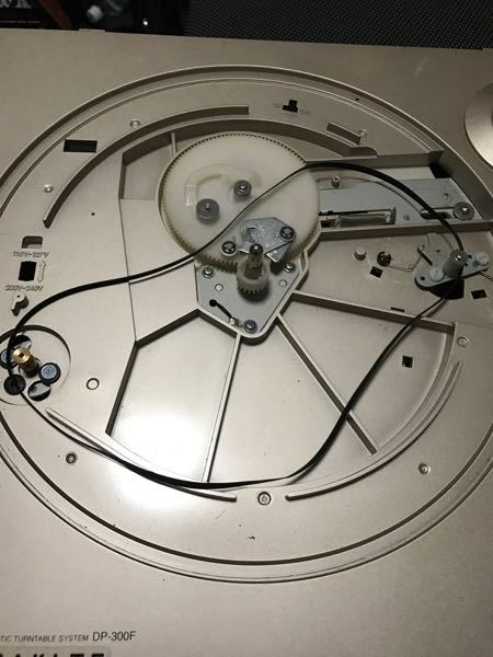 どうかご教授ください。 - レコードプレーヤー(DENONdp300f)のベ