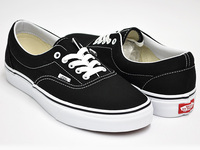 Vansのエラとオールドスクールではサイズ感は違いますか エラの24 Yahoo 知恵袋