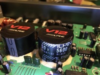 ALPINEのMRV-T500というアンプでウーファーを鳴らしてい