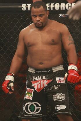 UFC ダニエル・コーミエ　激レア　カード 71zDaLwwOSL._UF350,350_QL80_.jpg