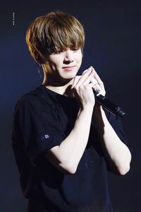 この人って防弾少年団の誰ですか チョンジョングクです 今年 韓国年齢 Yahoo 知恵袋