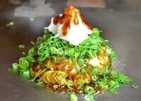 何故広島のお好み焼きは大根おろしを山のように乗せてるんですか Yahoo 知恵袋