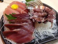 この写真の刺身のカロリーどれくらいですか 写真だけじゃ分かり Yahoo 知恵袋