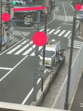 選挙カーは駐車禁止のところでも規則違反では無いのはしぶしぶ理解しましたが Yahoo 知恵袋